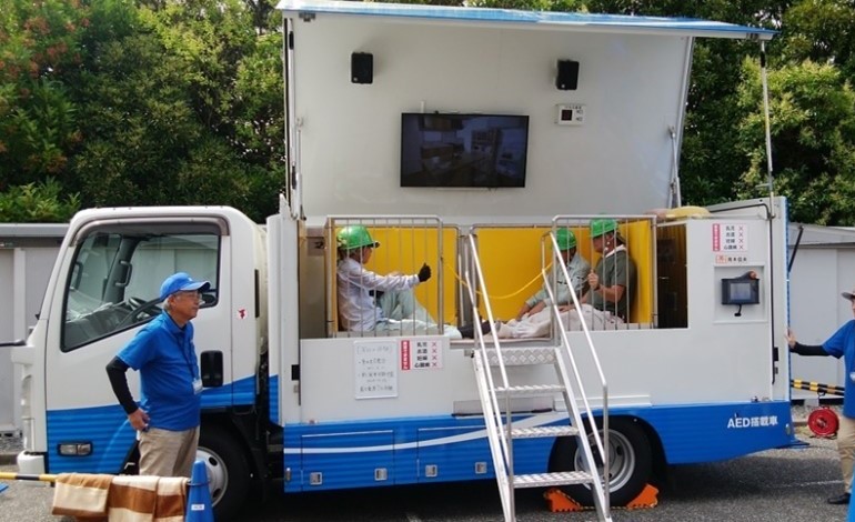 起震車による地震体験